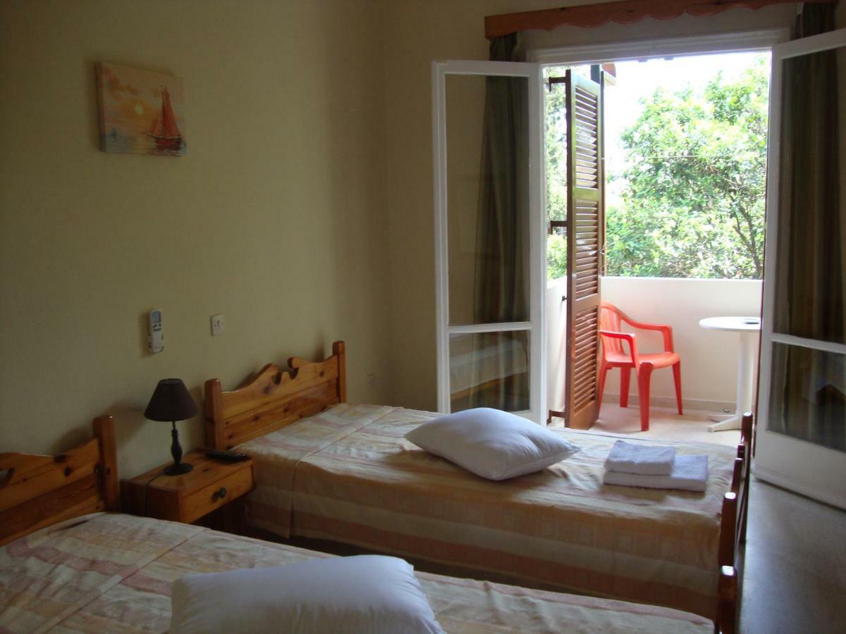 Anya Studios Benitses (Corfu) Exterior foto